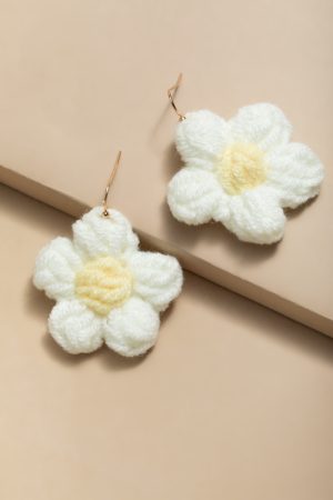 Lorie Crochet Daisy Drop Earrings