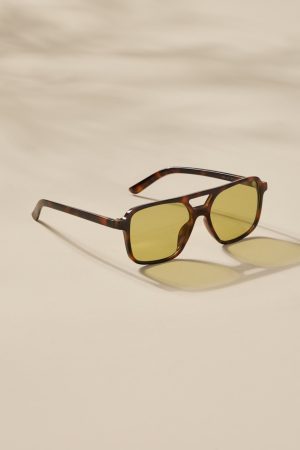 Dora Tort Shell Plastic Aviator Sunglasses