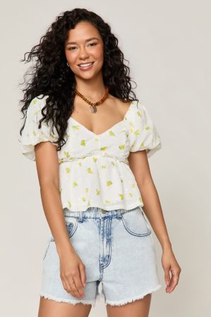 Ally Floral Embroidered Blouse
