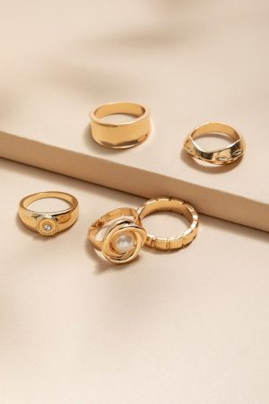 Eleanor Pearl Statement Ring Set