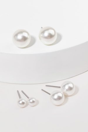 Jeanine Stud Pearl Earrings Set